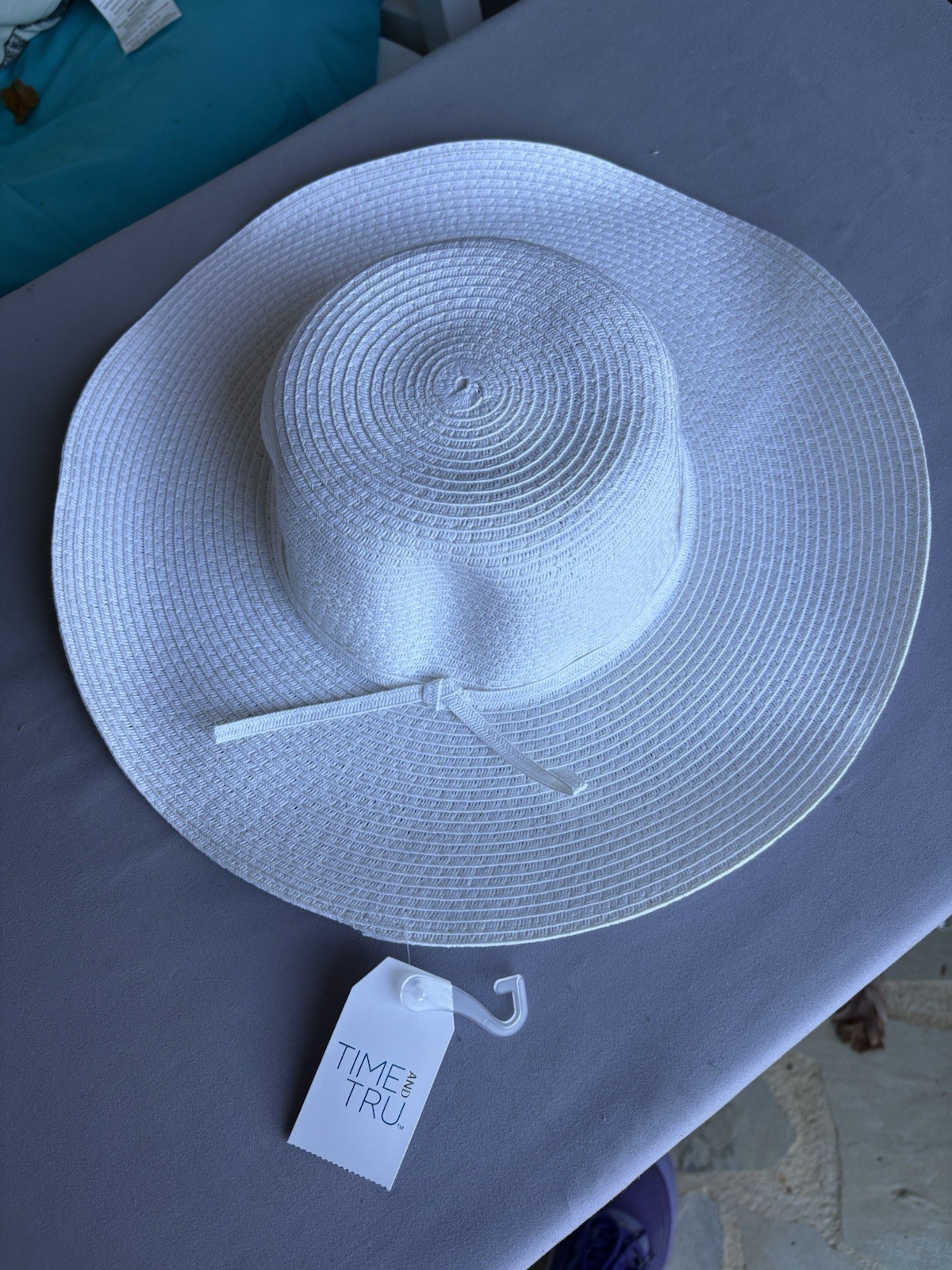 Women’s Time and Tru Floppy Hat Packable Adjustable Band White One Size NWT TR24