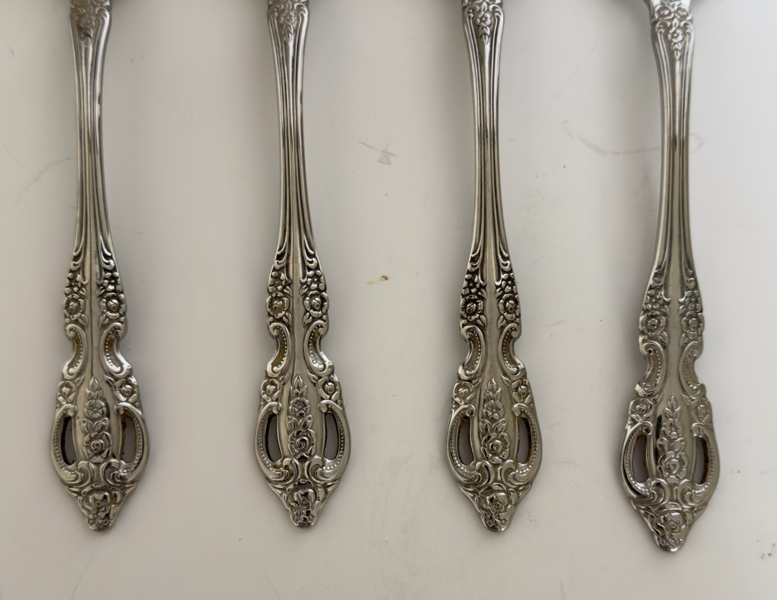 Oneida PEMBROOKE Renoir Set 4 Teaspoons Flatware Stainless