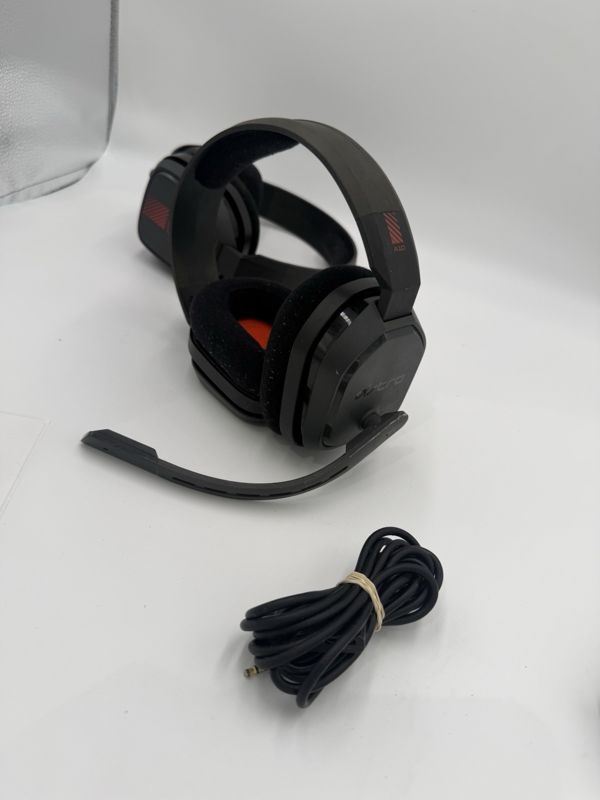 Genuine ASTRO Gaming A10 Wired Gaming Headset for PC, Xbox, Red Black 1pc Good