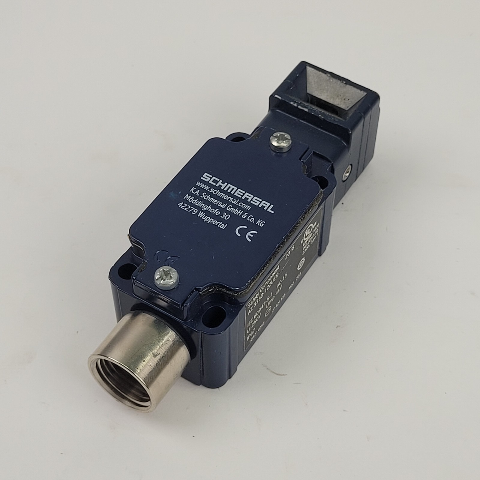 Schmersal AZ 3350-12ZUEK Safety Switch - USED