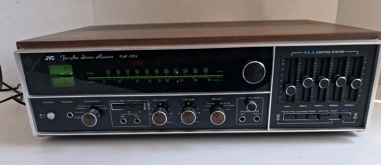 JVC FM-AM Stereo Receiver VR-5551 RARE Vintage Collectible Japan Tested Works