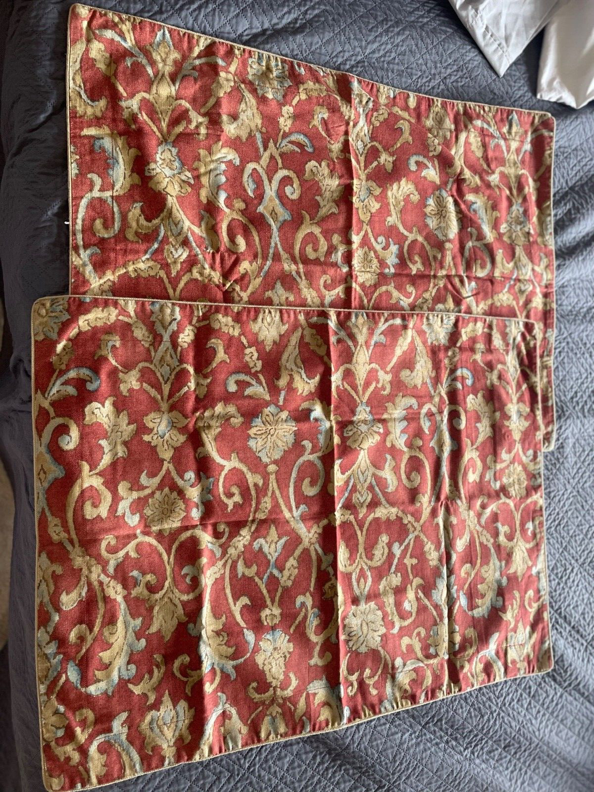 RALPH LAUREN PAIR OF 2 RED ISLA MENORCA STANDARD PILLOW SHAMS EXCELLENT COND