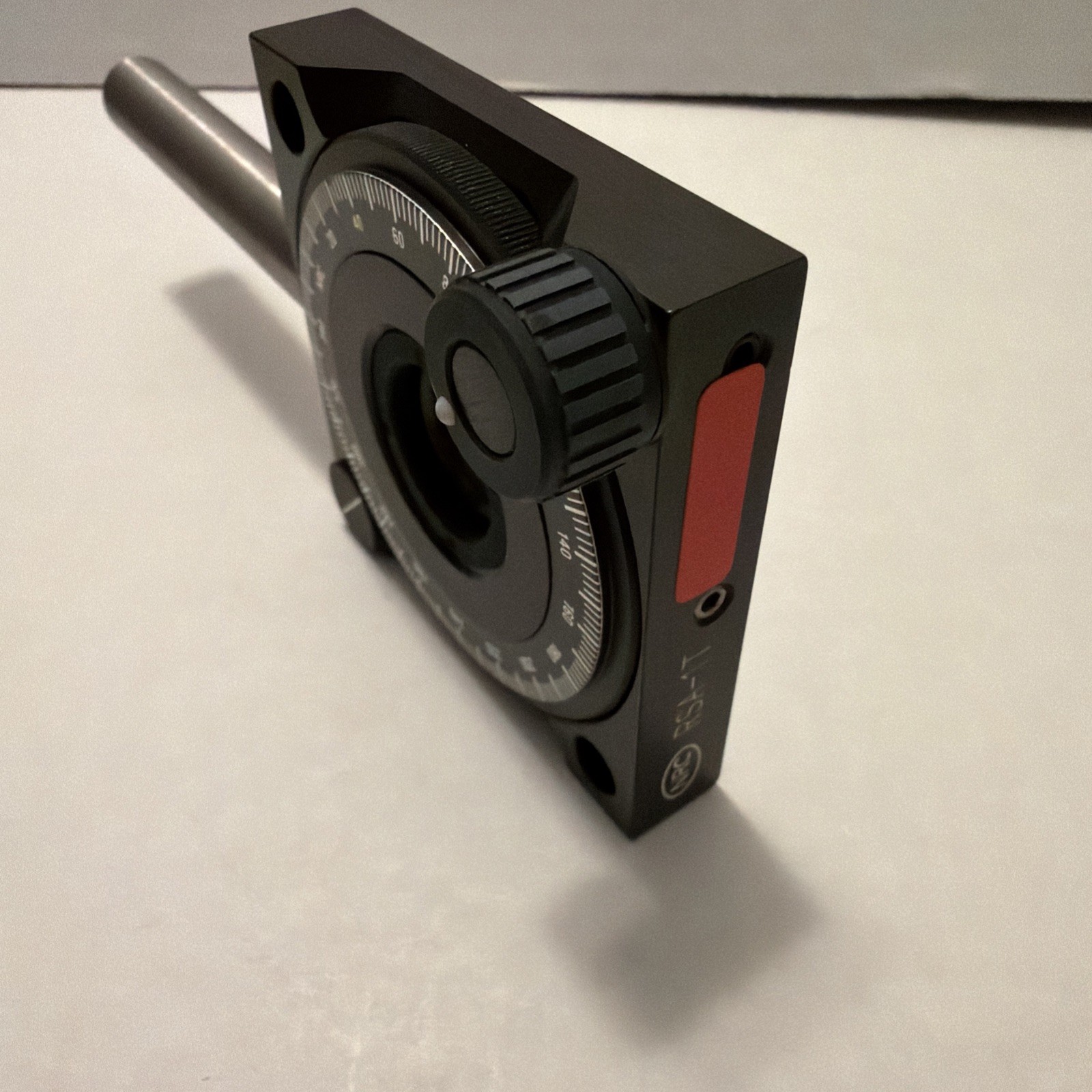 NRC Newport RSA-1T Linear Motion Stage Rotating
