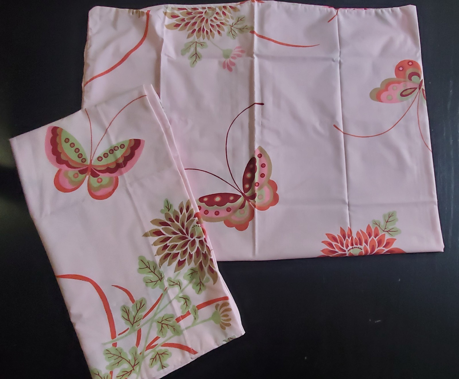 Vintage Pillowcases x 2- Cotton/Poly-Pink-Butterflies & Floral - 20" x 30"