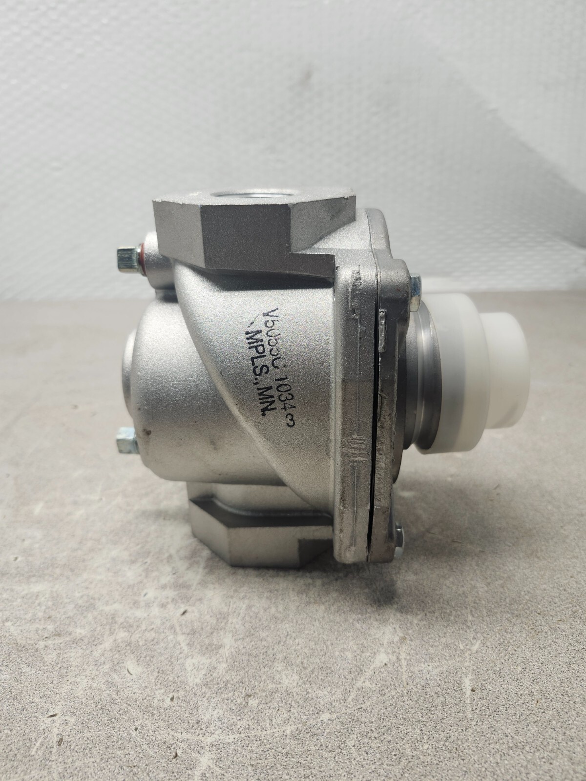 NEW NO BOX HONEYWELL SIZE 1" INDUSTRIAL GAS VALVE / V5055C 1034