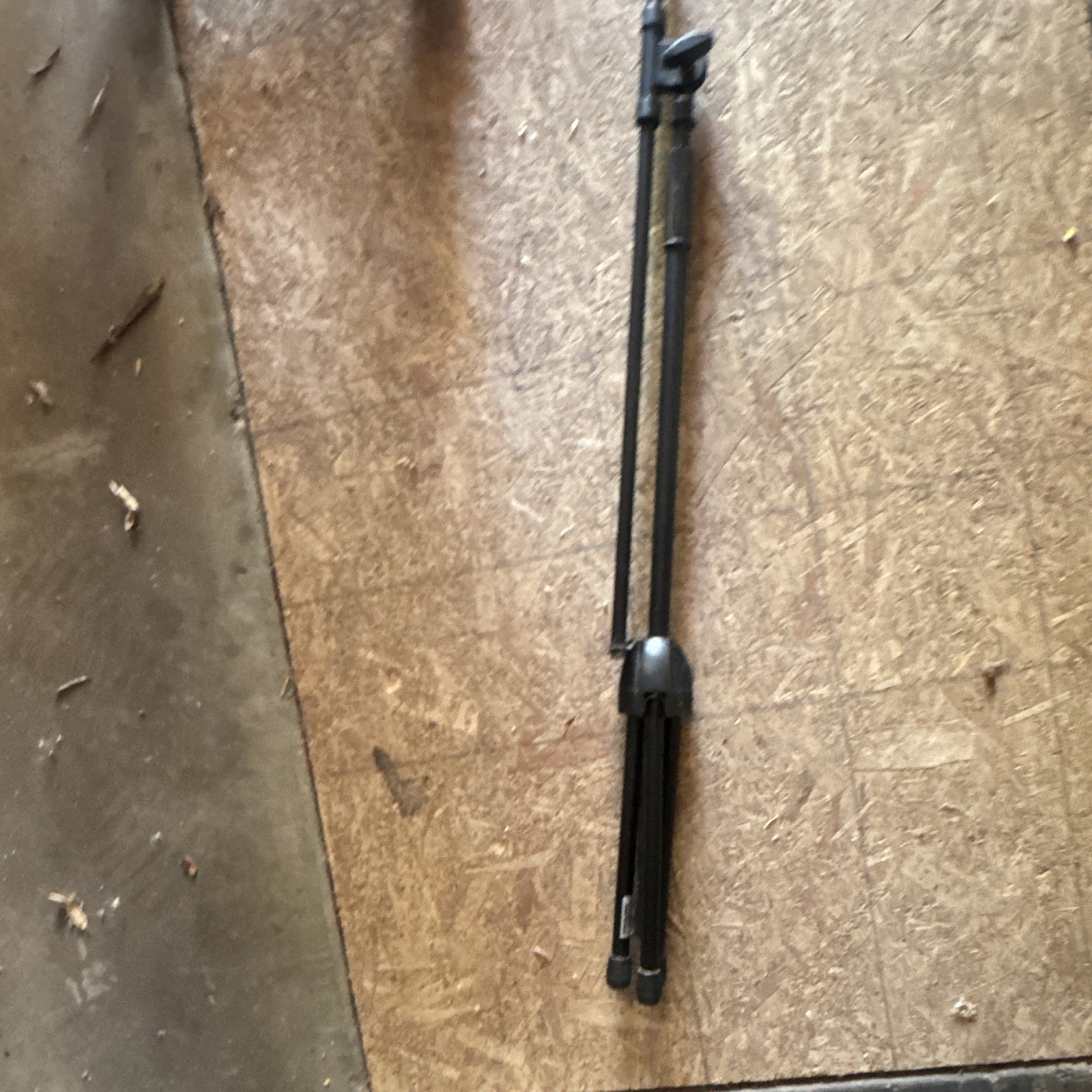 Black Metal Tripod Microphone Stand Height-Adjustable Foldable