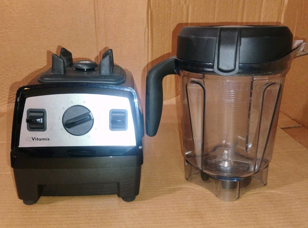 VitaMix Blender VMO197 Black With Low Profile 64oz Container NICE