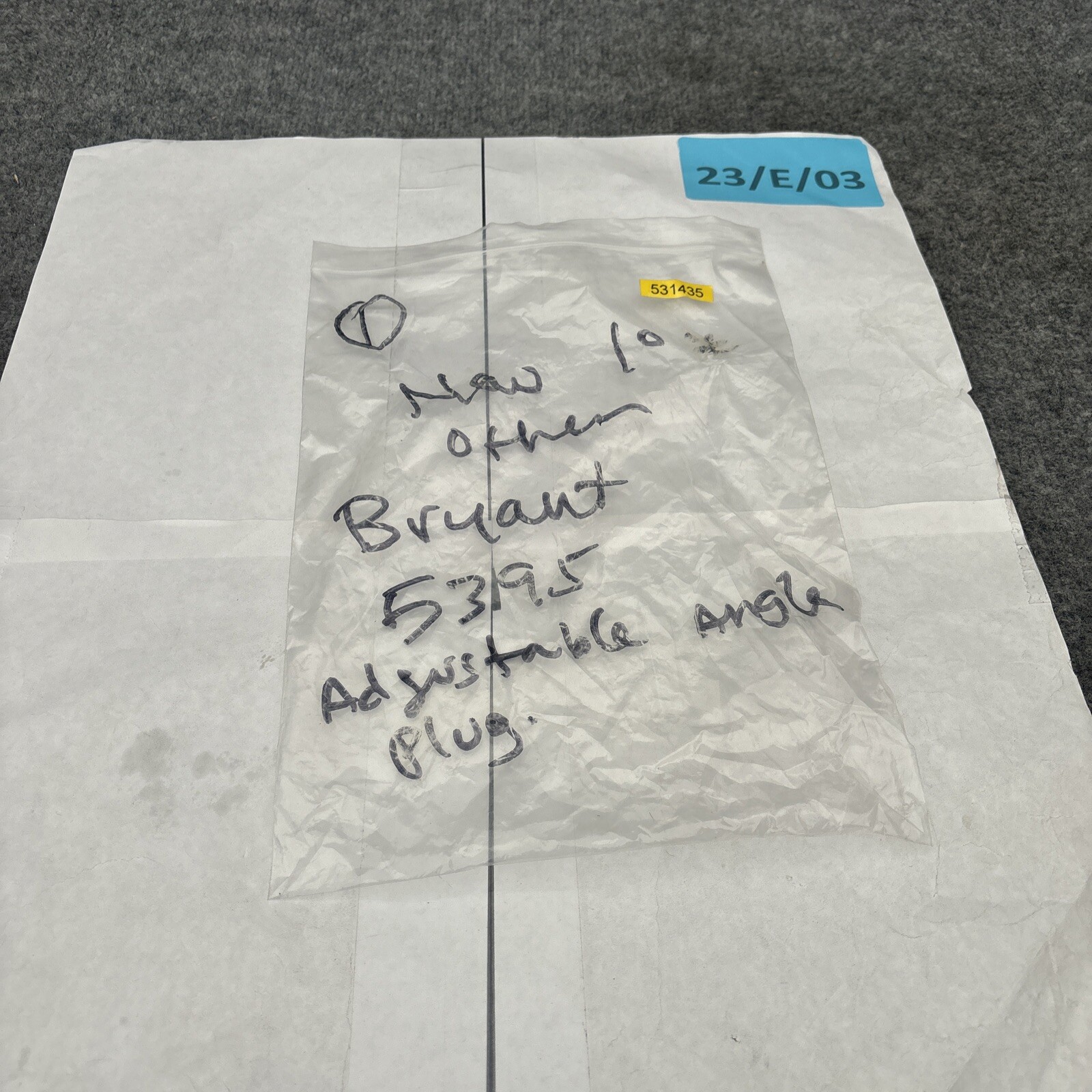 Bryant 5395 Angle Plug 20A 125V 2 Pole 3 Wire New