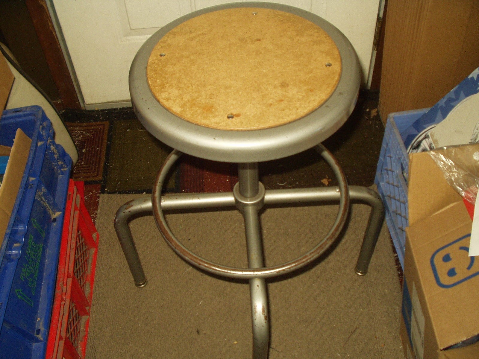 Vtg Industrial Stool adj  Height Drafting Shop Stool rotates Brown tool
