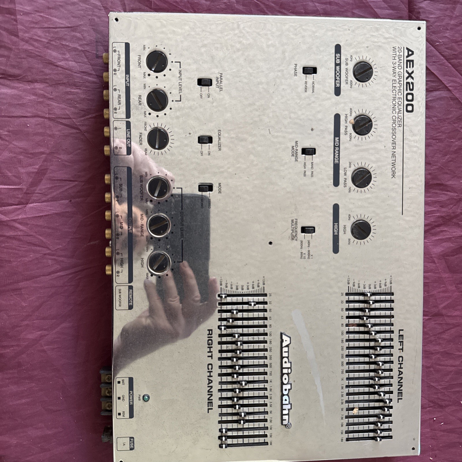 Audiobahn Aex200 20 Band Graphic Equalizer With 3 Way Electronic Crossover Net