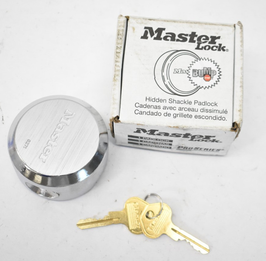 Master Lock Pro Series Hidden Shackle Padlock 2 Keys 6271 Keyed Alike Tool