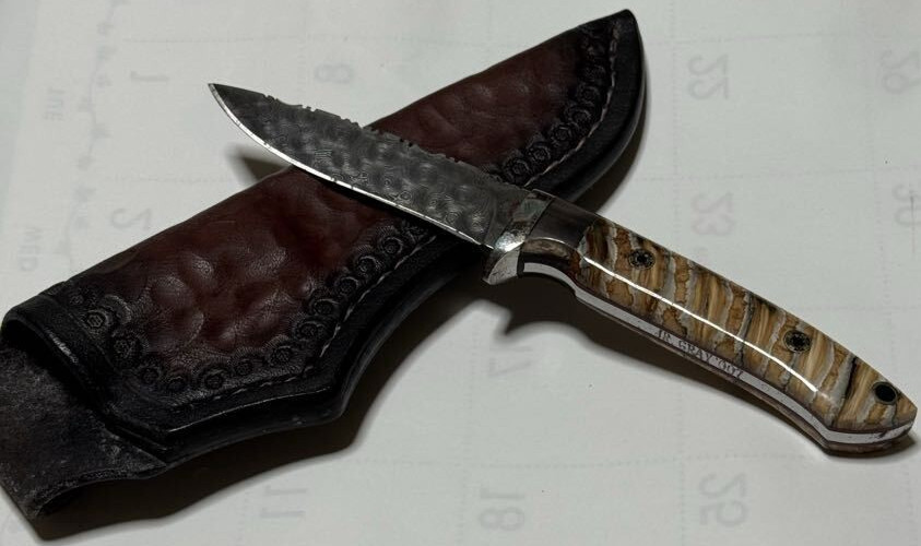 Unused JR Gray Damascus Hunter Fixed Blade Knife Custom Outdoor Hunting