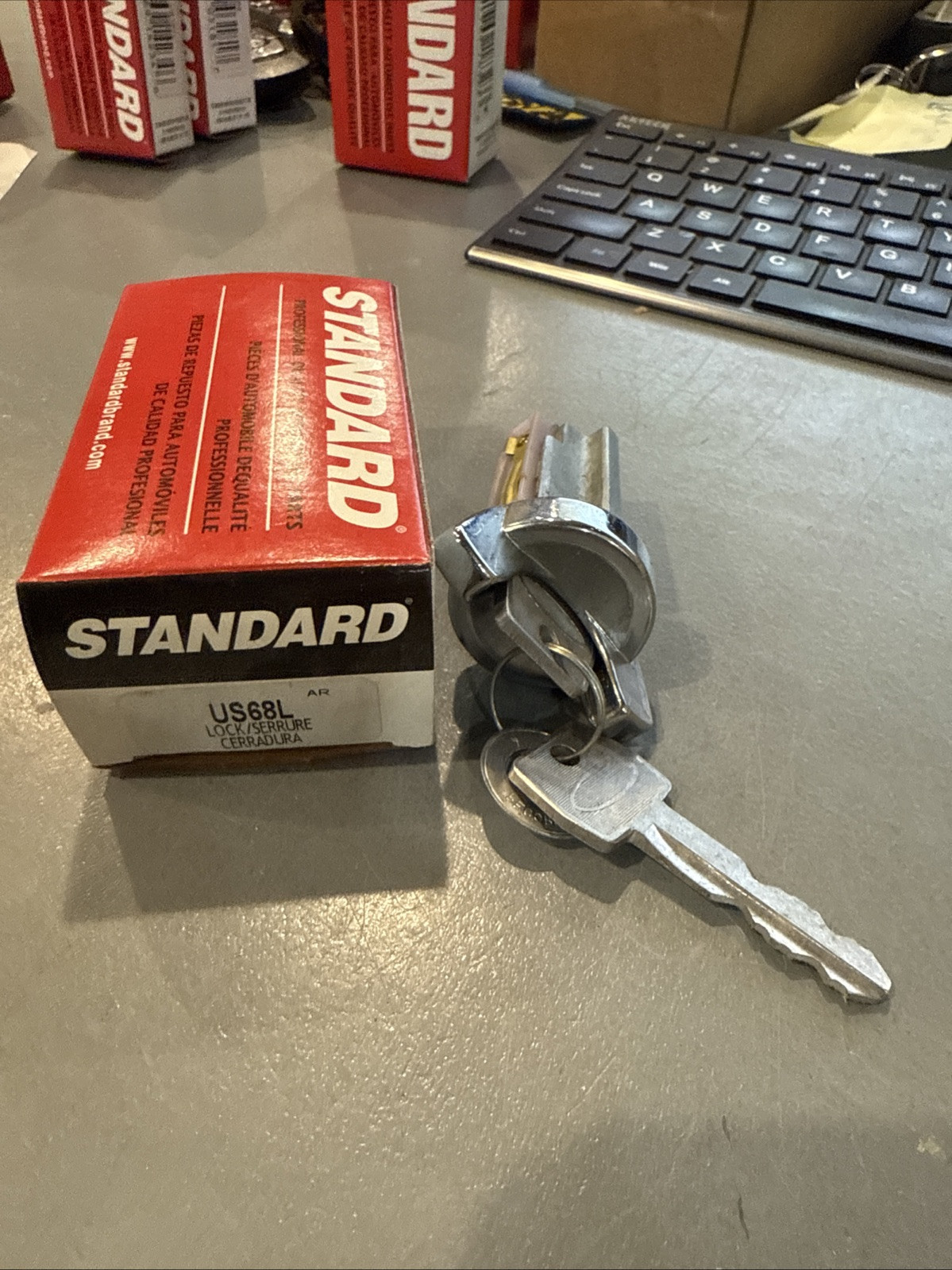 NOS Standard Lock Cylinder Ignition with Keys US-68L - C71