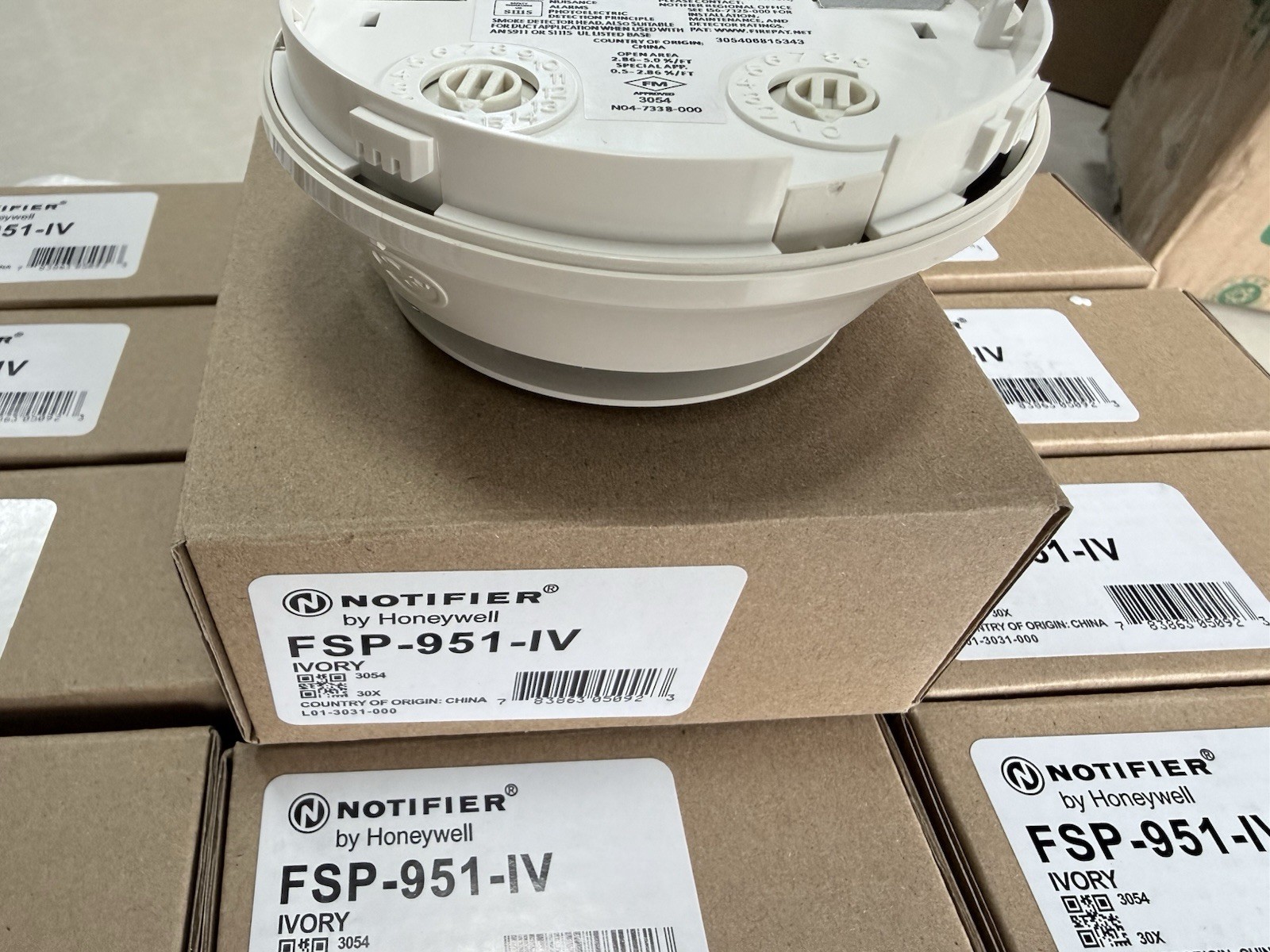 NOTIFIER FSP-951-IV SMOKE DETECTOR FSP 951 IV SAME DAY SHIPPING