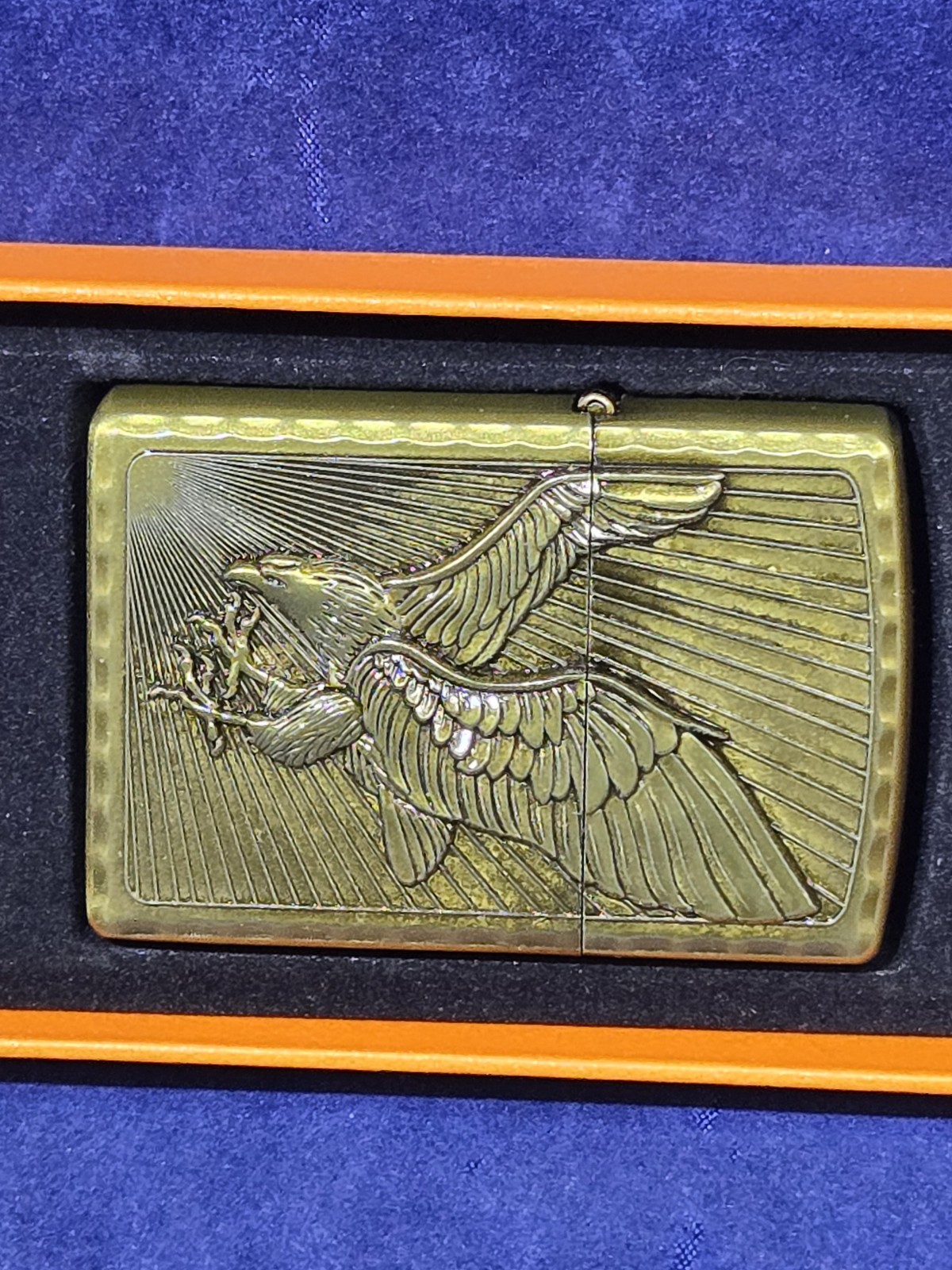New Ngling Brass Eagle Flip Top Fluid Lighter Deep Relief Embossed Classic Boxed