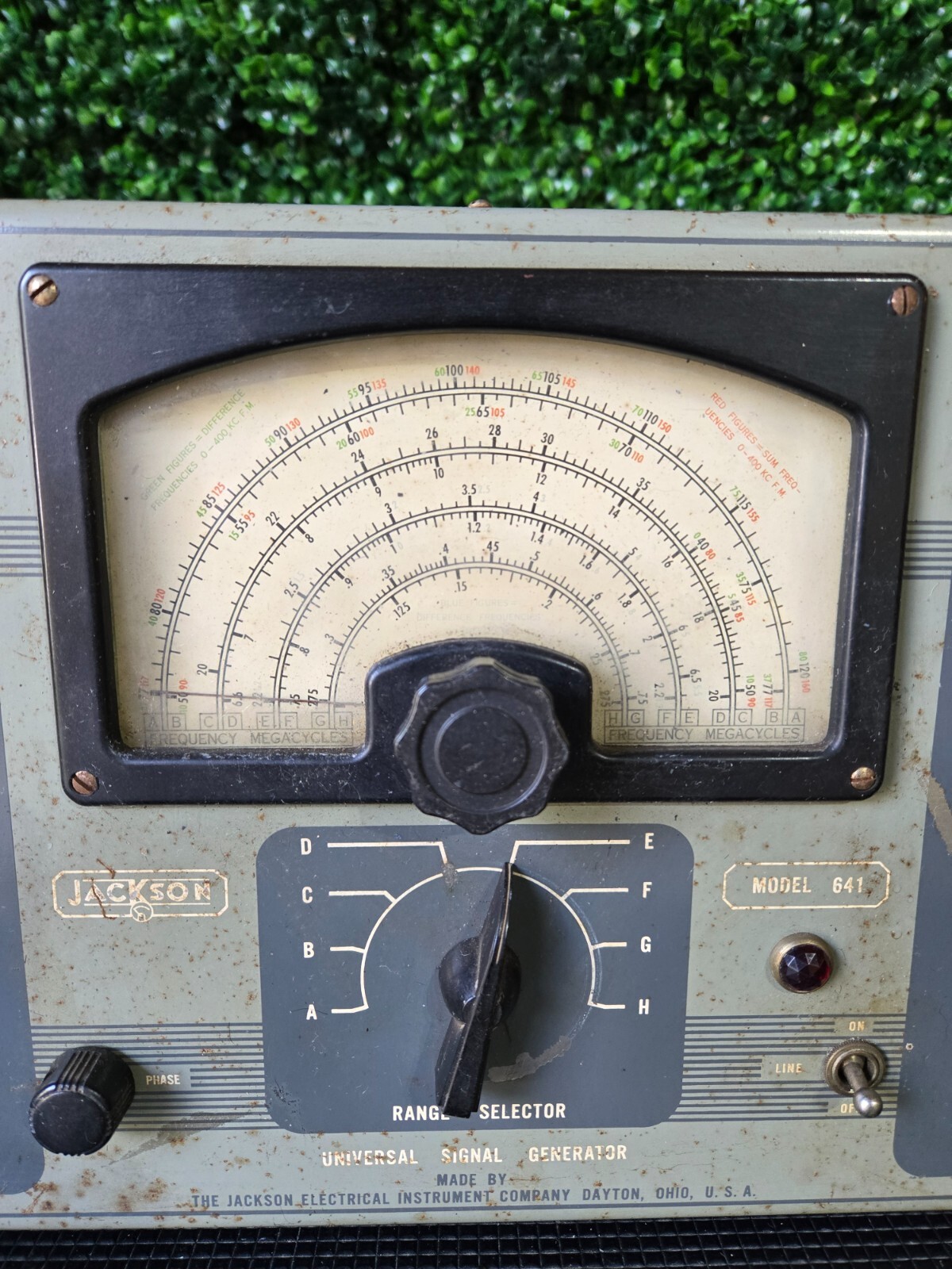 Vintage Jackson Signal Generator Model 641 Untested