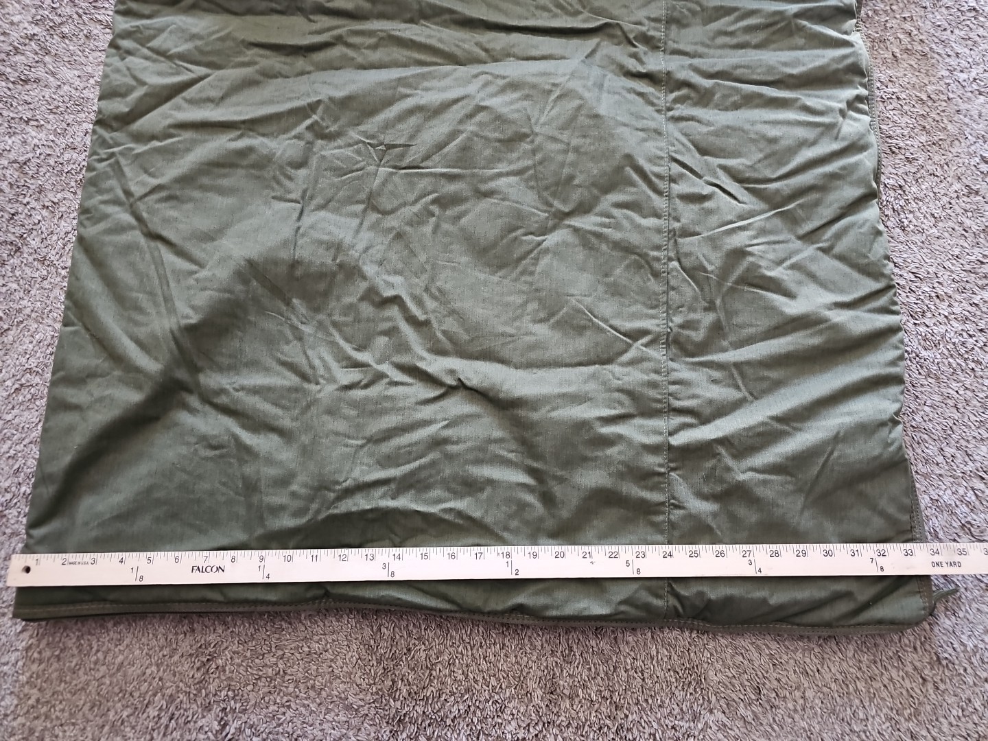 US Military Extreme Cold Weather Sleeping Bag With Padded Hood Army OD Green