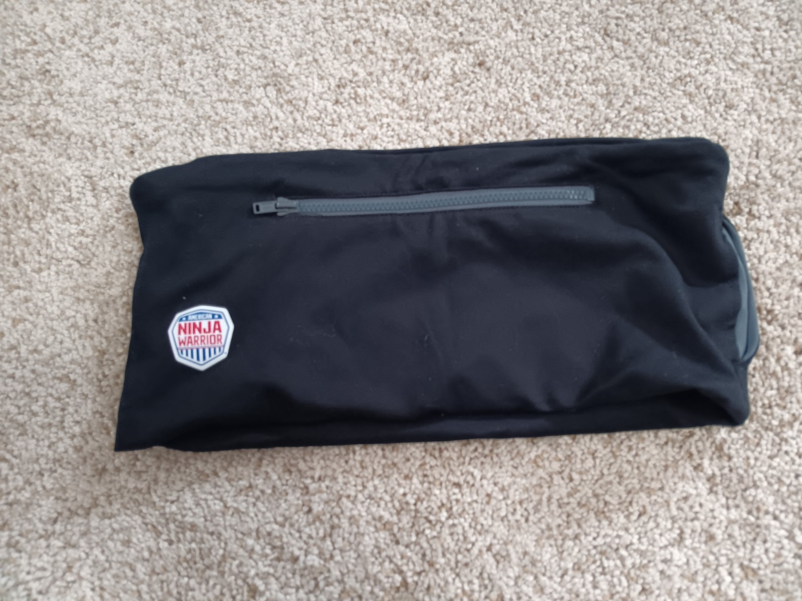 American Ninja Warrior The Tube Wearable Waistband Black Pockets Small/Medium