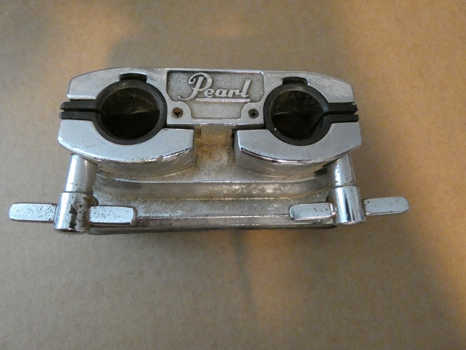 VINTAGE PEARL BASS DRUM DOUBLE TOM MOUNT 1980'S