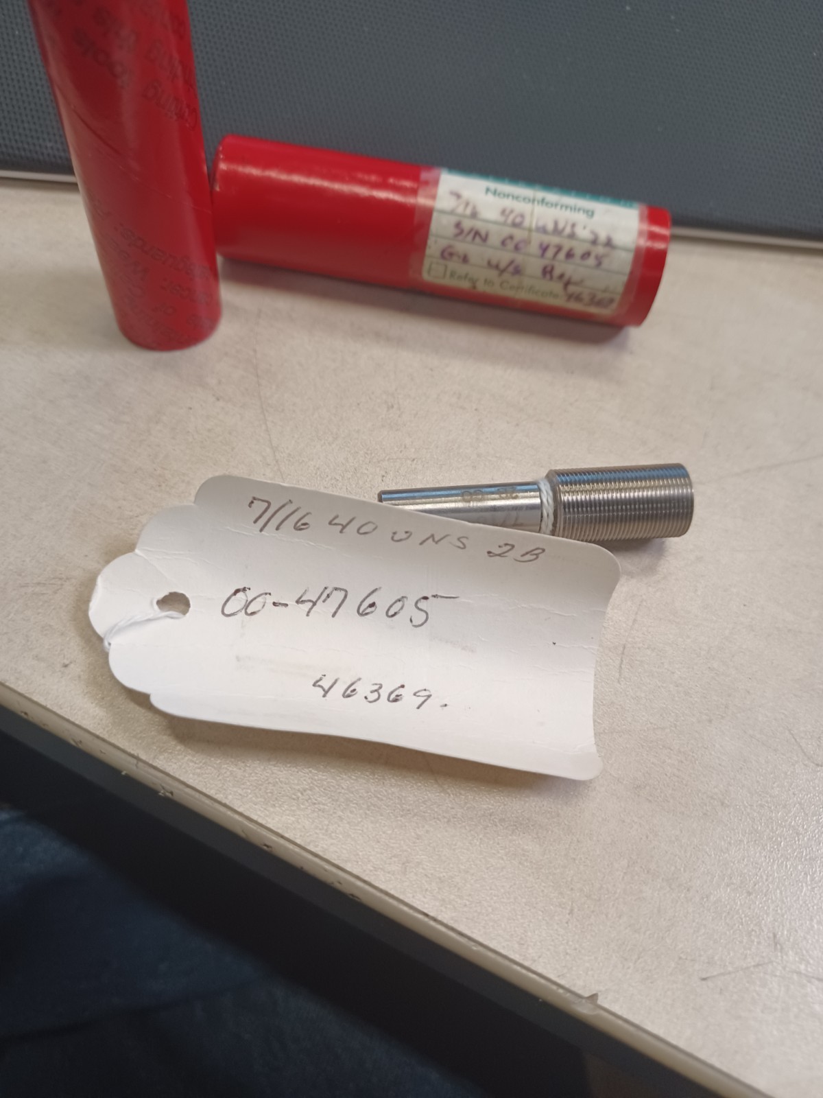 7/16 40 UNS 2B 00-47605 46369 Thread Plug Tapped