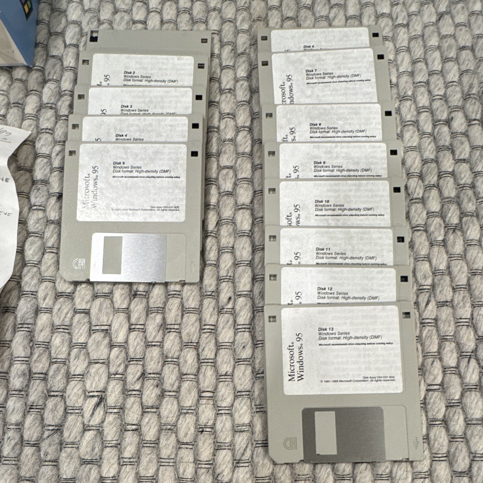 Microsoft Windows 95 Upgrade Operating System 3.5" Floppy Disk Set English