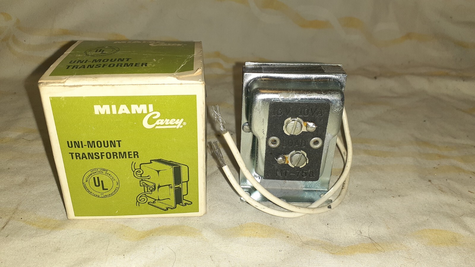 NOS Miami Carey Uni-Mount Transformer 16 Volt MT-75A LT-222 Class 2 115V 60Hz