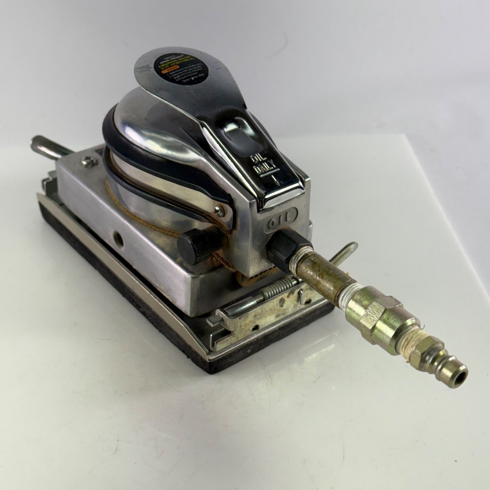 Central Pneumatic Jitterbug Orbital Air Sander 90115 9400 OPM Palm Grip Tested