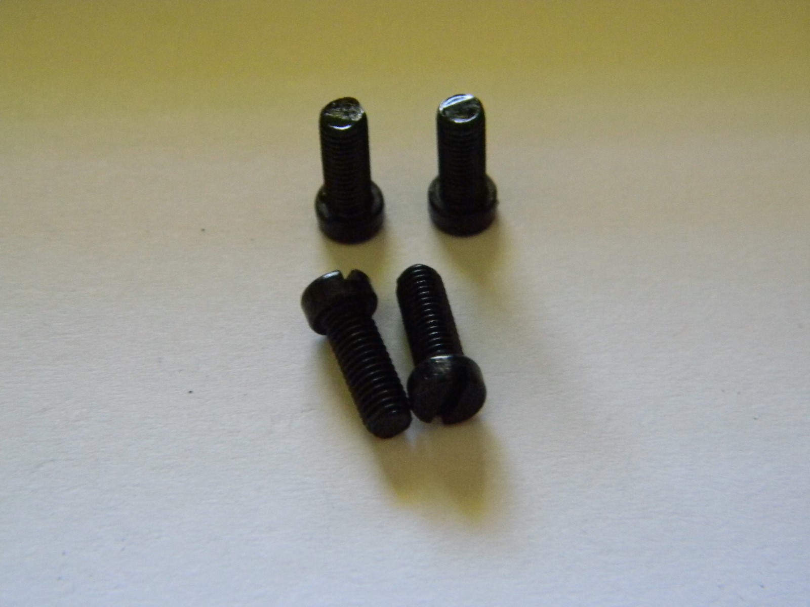 Gun Screws- Blued Slotted Fillister Head 6-48 X 3/8 (4)