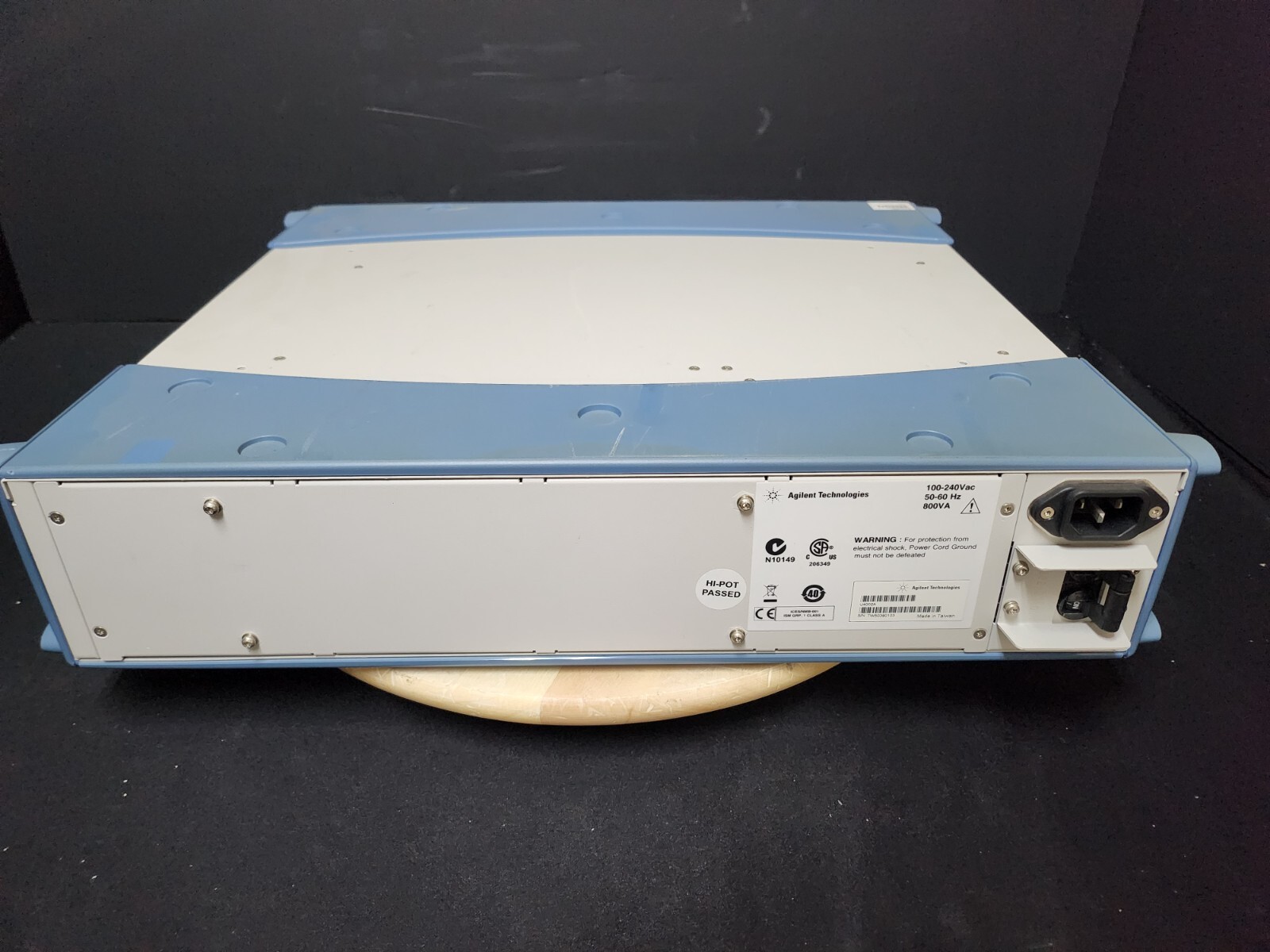 Agilent U4002A: Digital Test Console - 2-slot AMP Modular Chassis