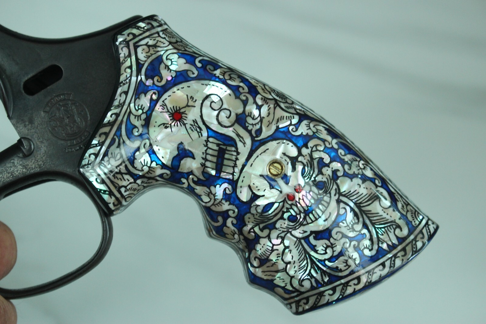 MOTHER OF PEARL GRIPS FOR S&W K, L FRAME SQ/RD BUTT BLUE SKULL ART VITOONMAKERS