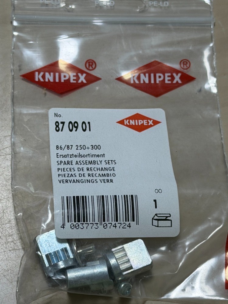 Knipex 87 09 01, Push-Button Replacement Set for 86/87 250 & 300