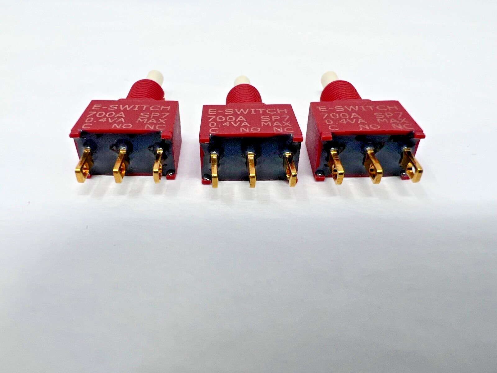 Lot of 3 SPDT Momentary Mini Push Button Switch, 700A 0.4VA SP7 E-Switch