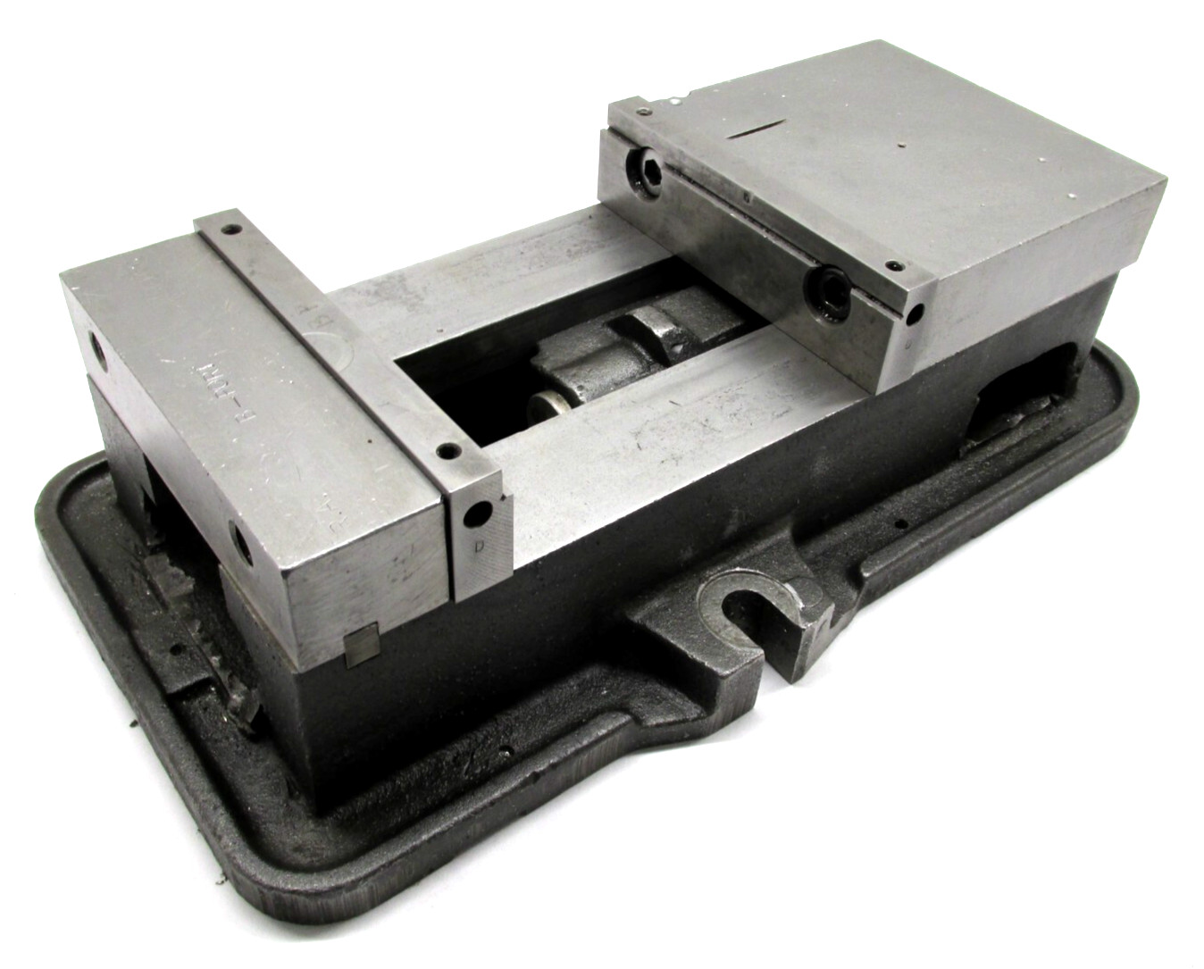 KURT ANGLOCK 6" MILLING MACHINE VISE w/ JAWS - #D60