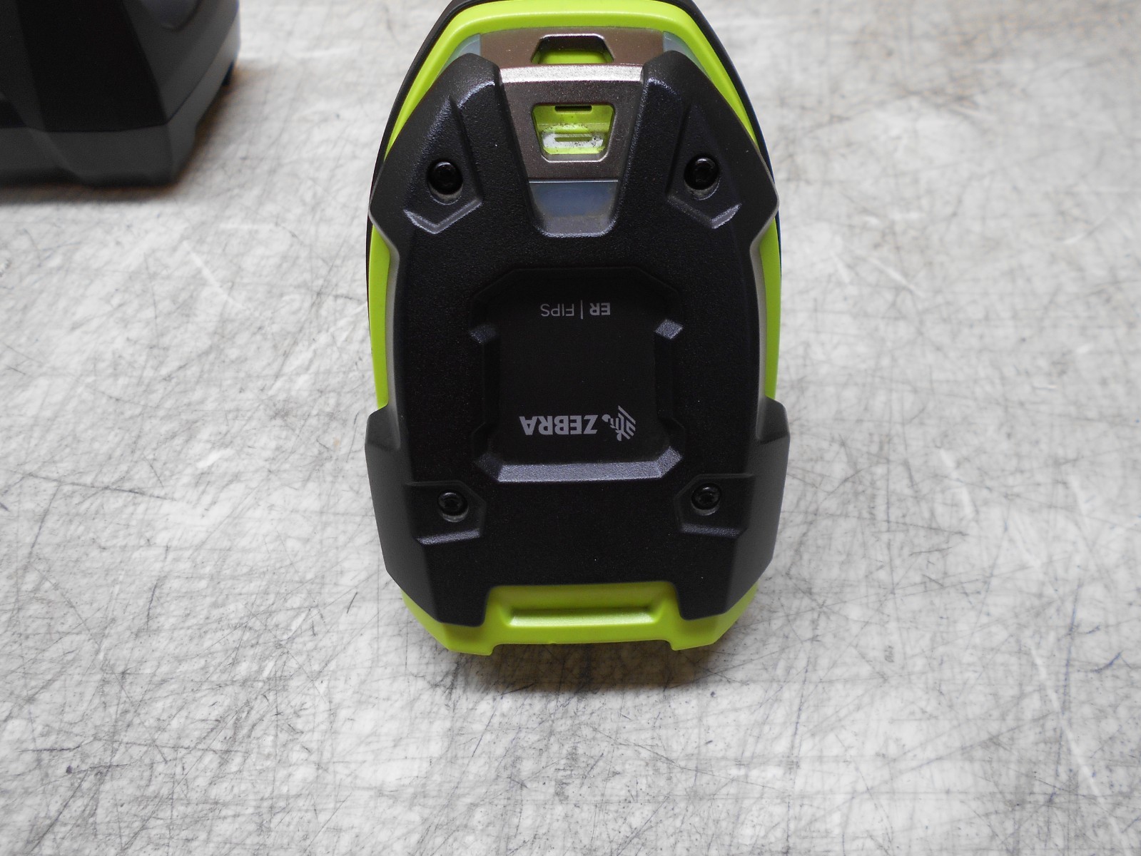 Nice Zebra DS3678-ER Extended Range Wireless Barcode Scanner Kit