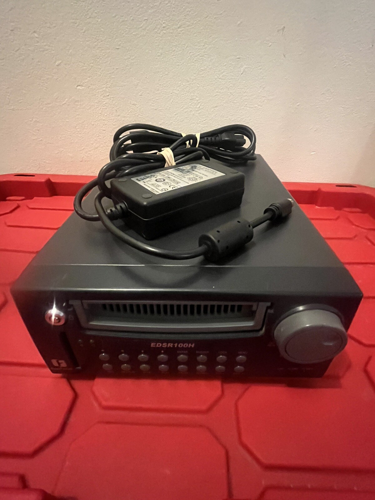 EverFocus DVR Digital 160gb Hard Drive Video Recorder Model EDSR100H/N