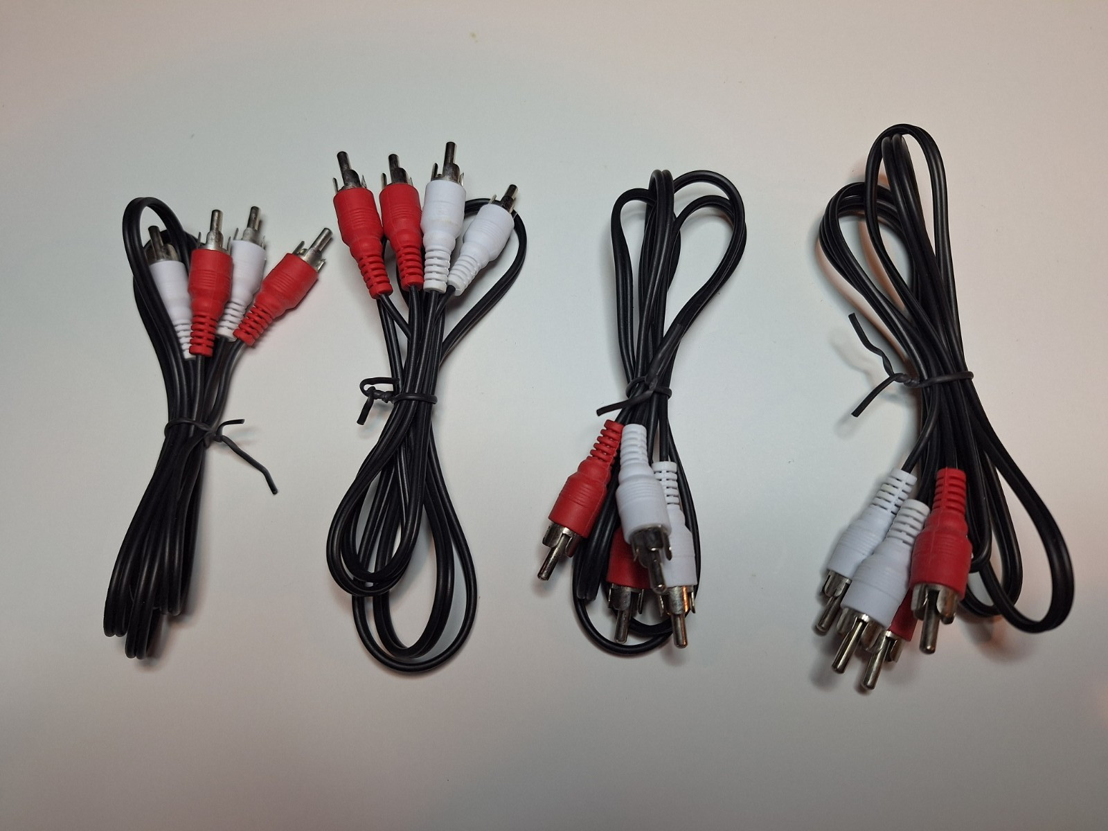 Lot of 4 RCA Audio Cable 3 ft. Male to Male Connectors/White=Left/Red=Right