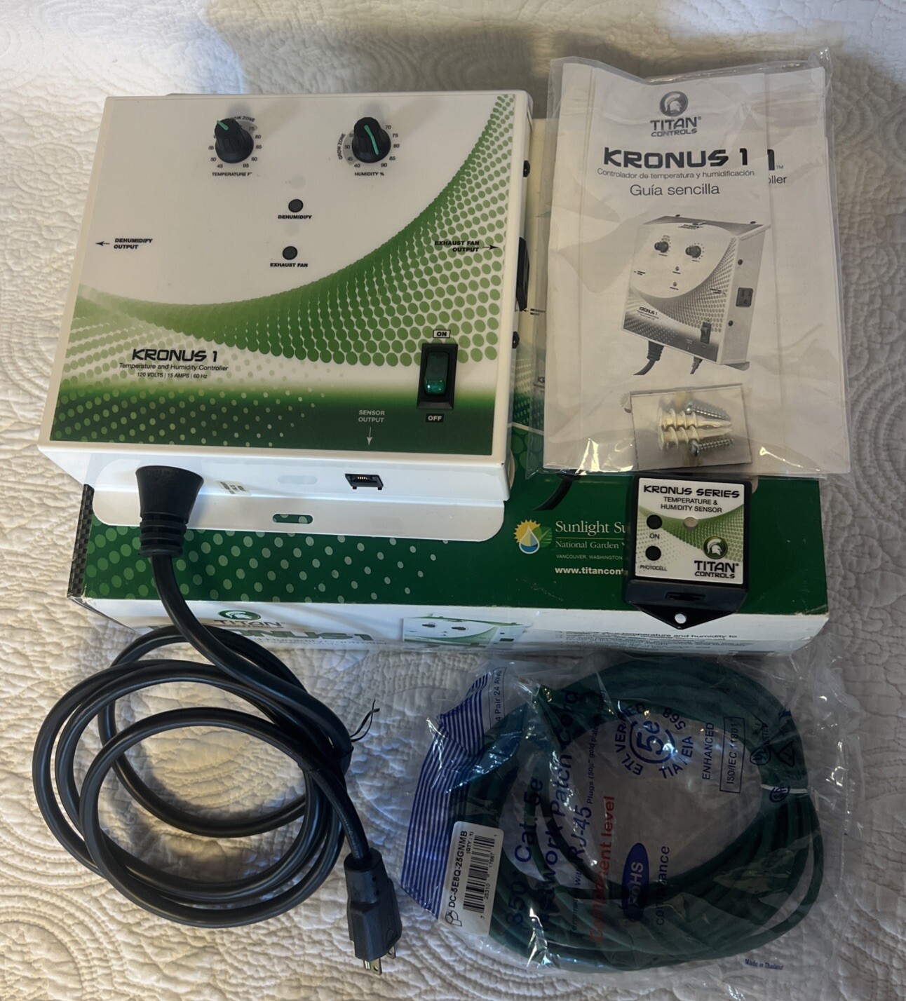 Titan Controls Kronus Temperature & Humidity Controller