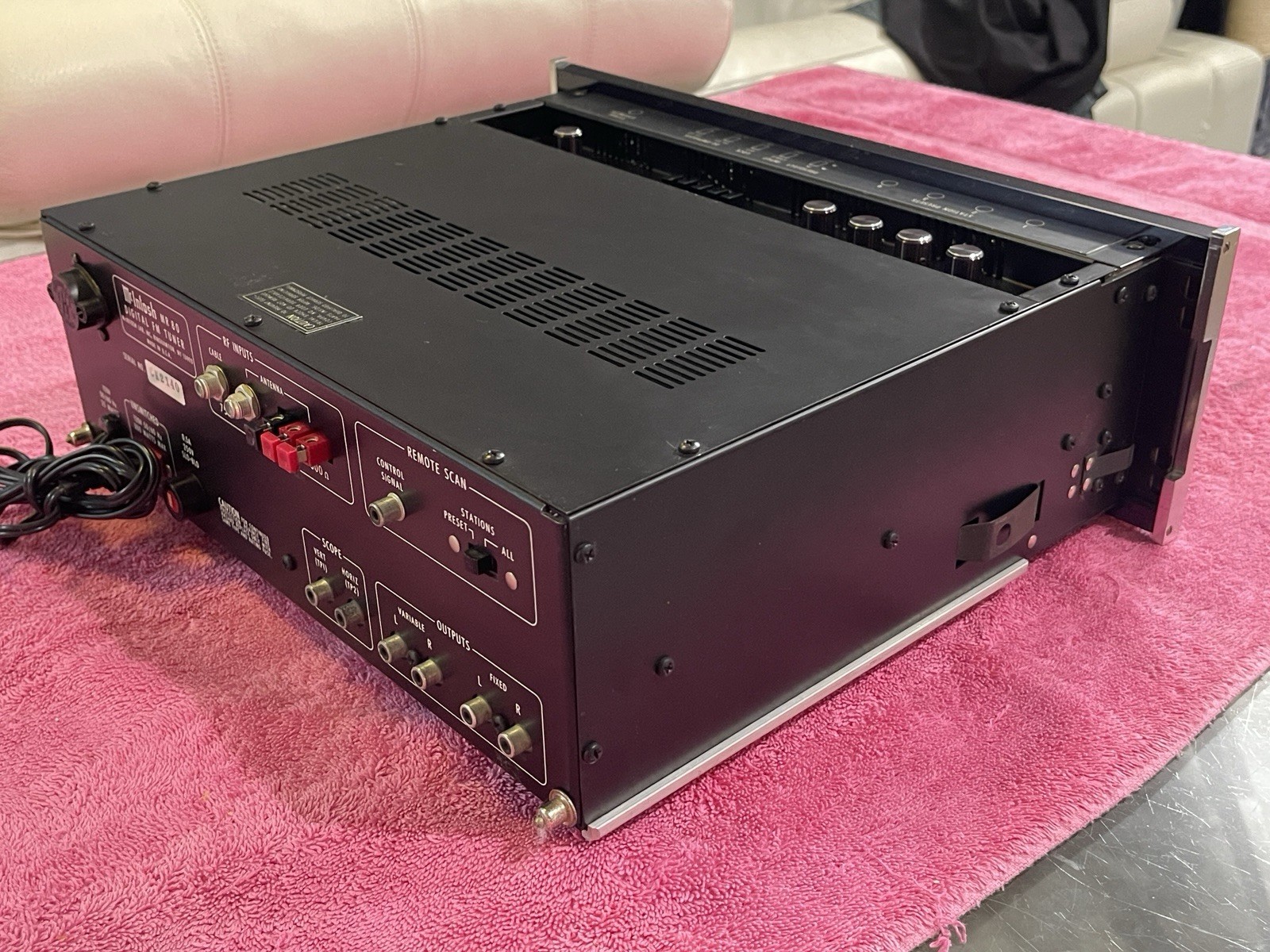 McIntosh MR80 FM Tunner