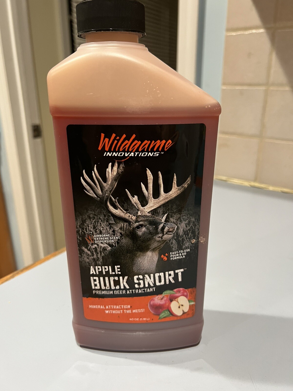 Deer Attractant Wildgame Buck Snort Apple  40 oz.  Liquid Brand New