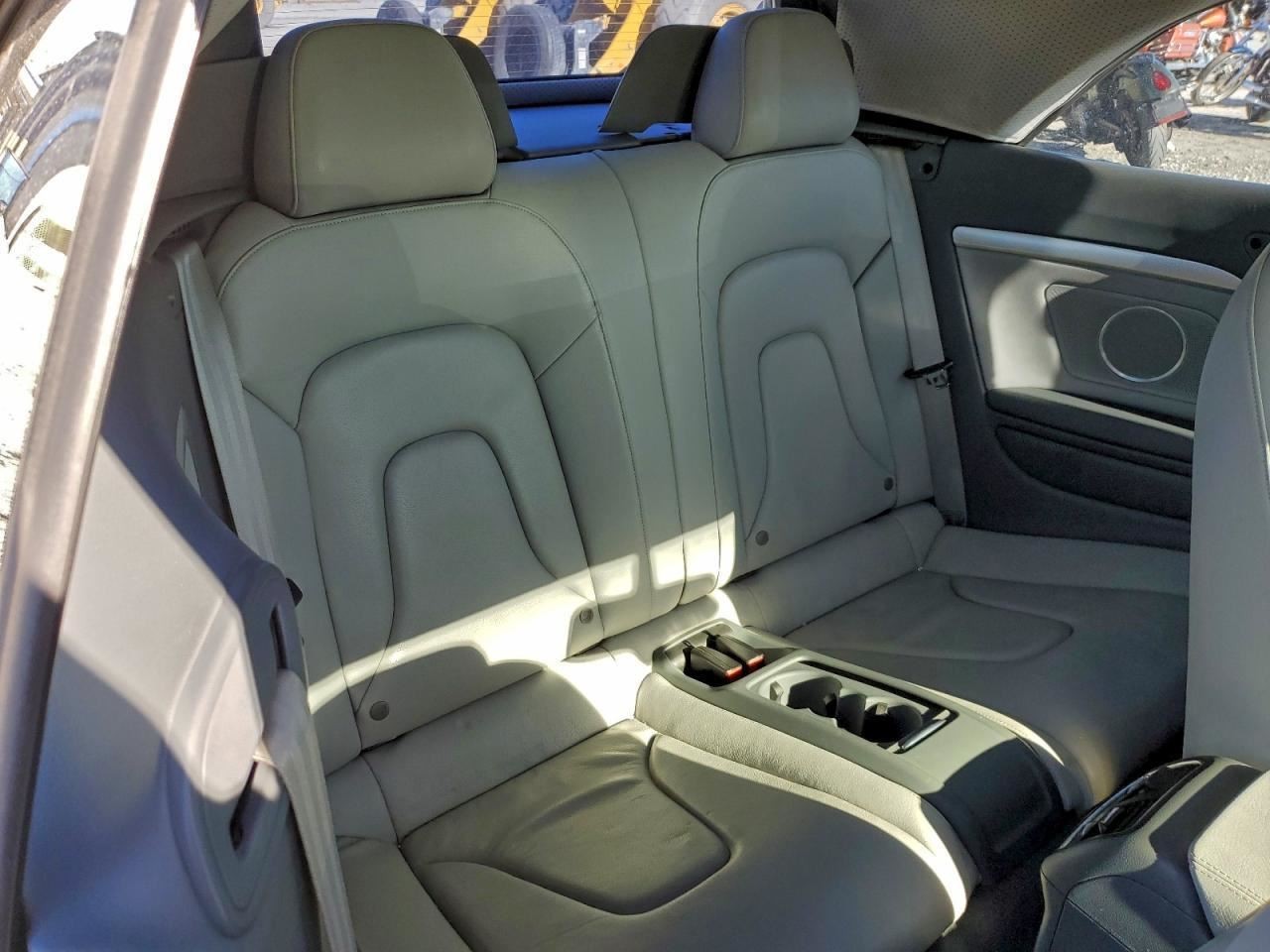 AUDI A5 2014 Glove Box 4939152