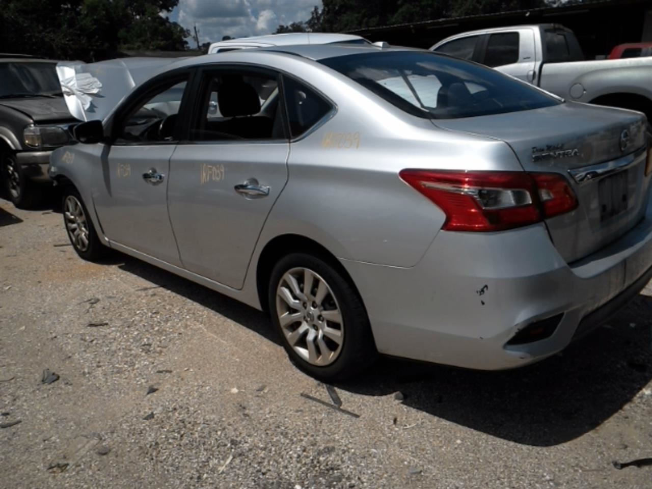 Driver Left Front Spindle/Knuckle Fits 11-25 LEAF 104857978