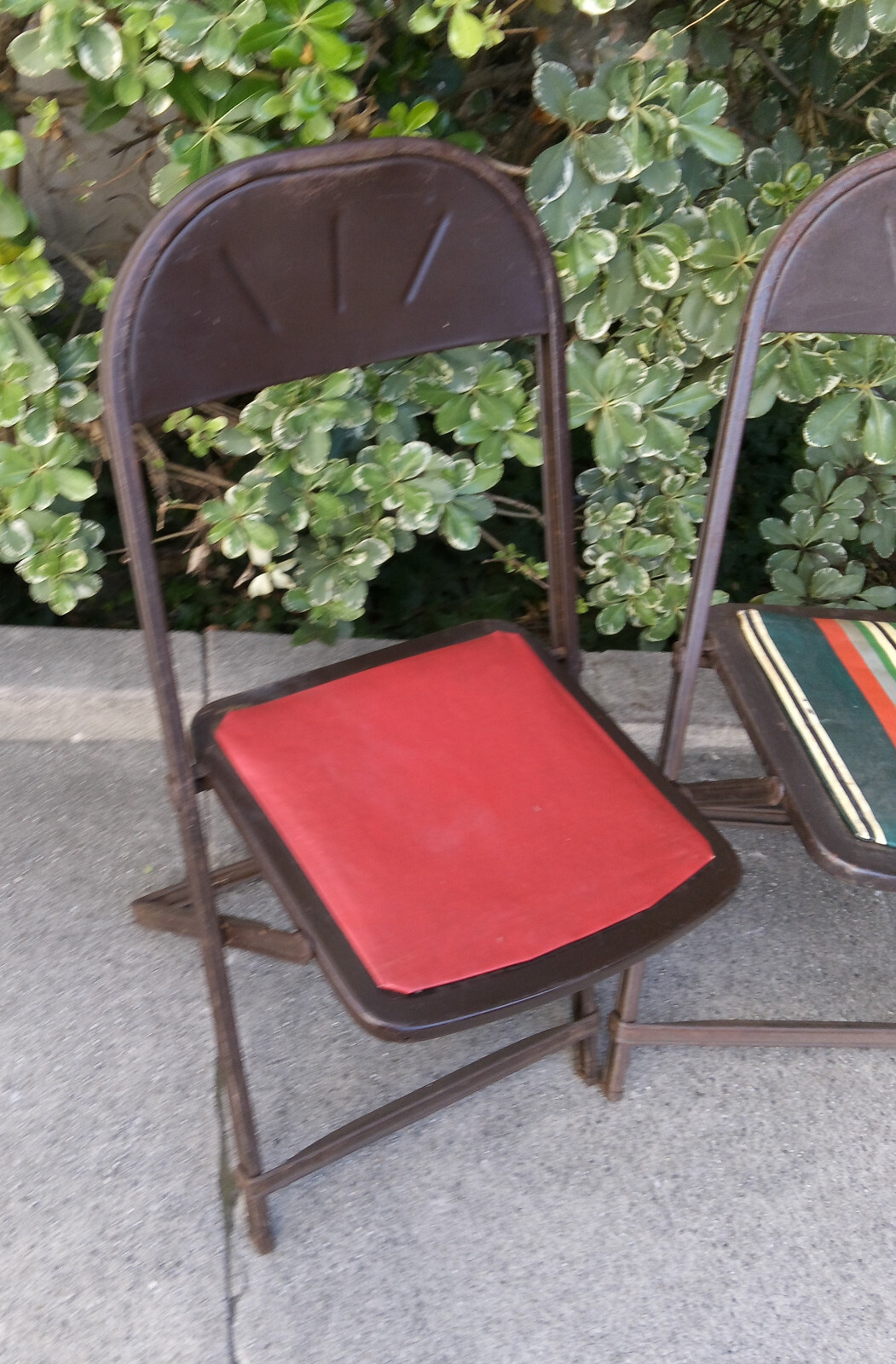Vintage Rusty Metal Folding Chairs Set of 4