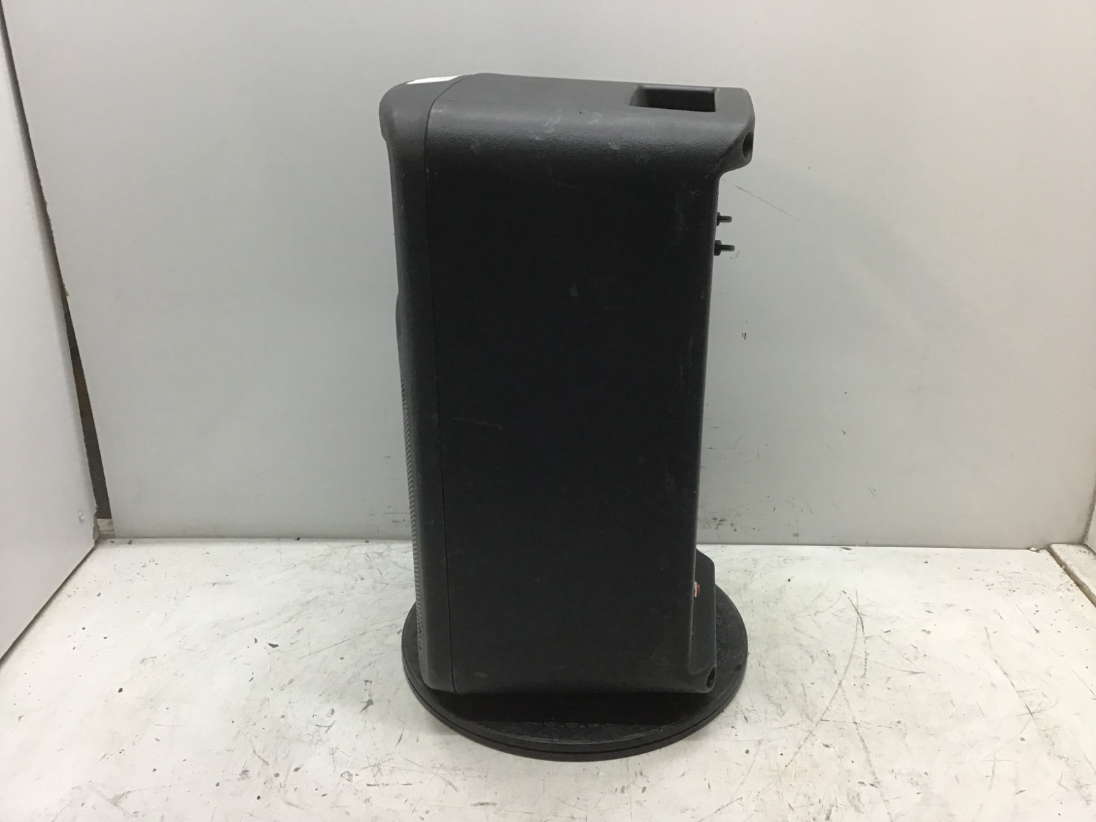 Behringer EPS500MP3 Compact Portable PA System - Single Speaker