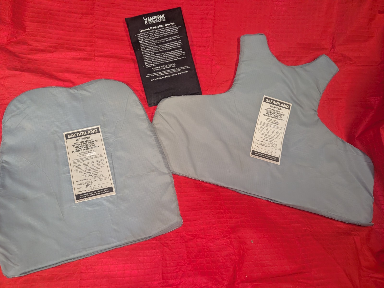 Safariland Concealable Body Armor Vest With 3 Inserts