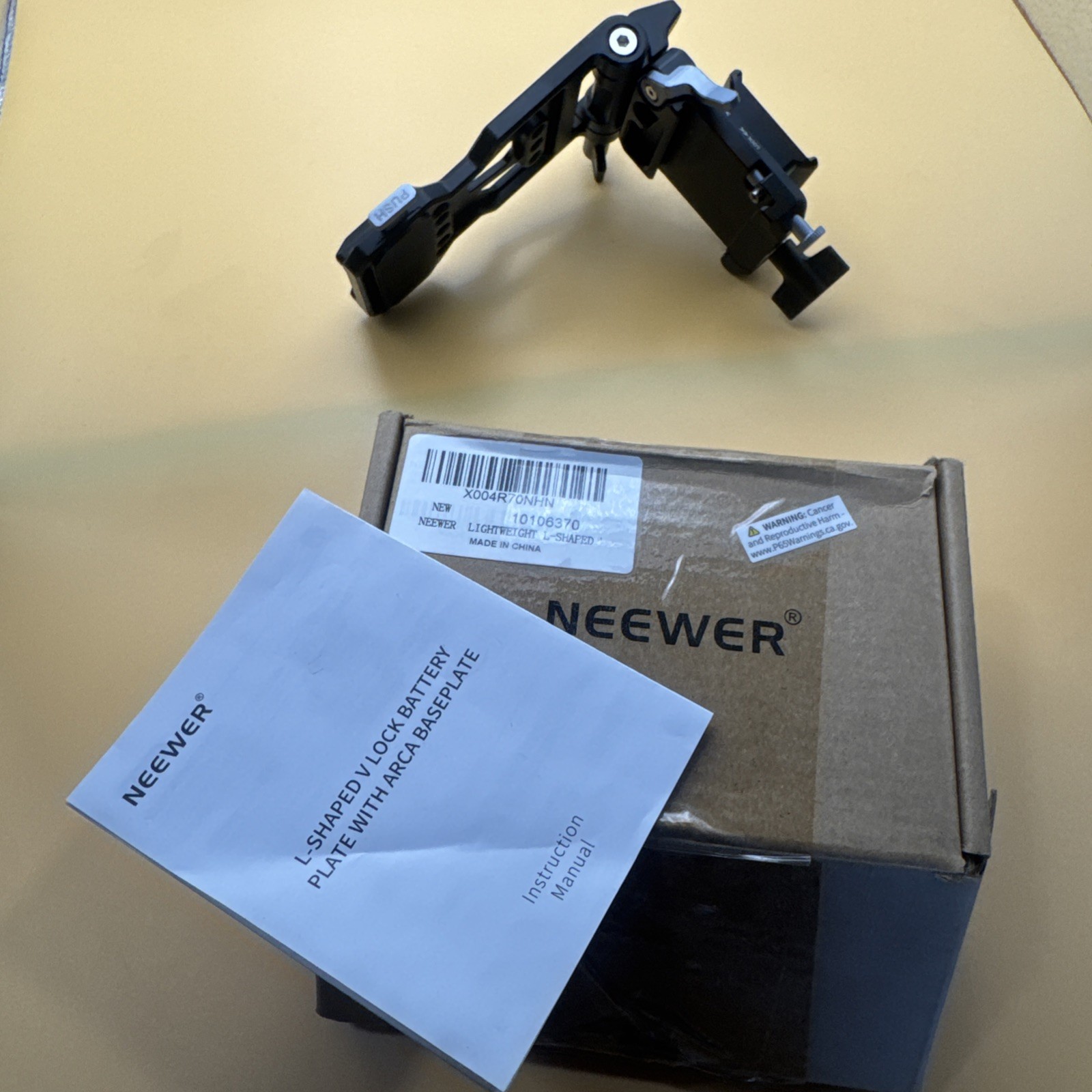 NEEWER Camera Mount Plate with Vertical Bracket PS015 Pro Open Box New
