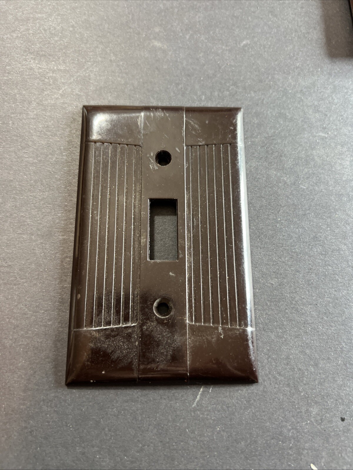 Vintage Eagle Wall Plate Brown Ribbed Single toggle Switch Bakelite Cover