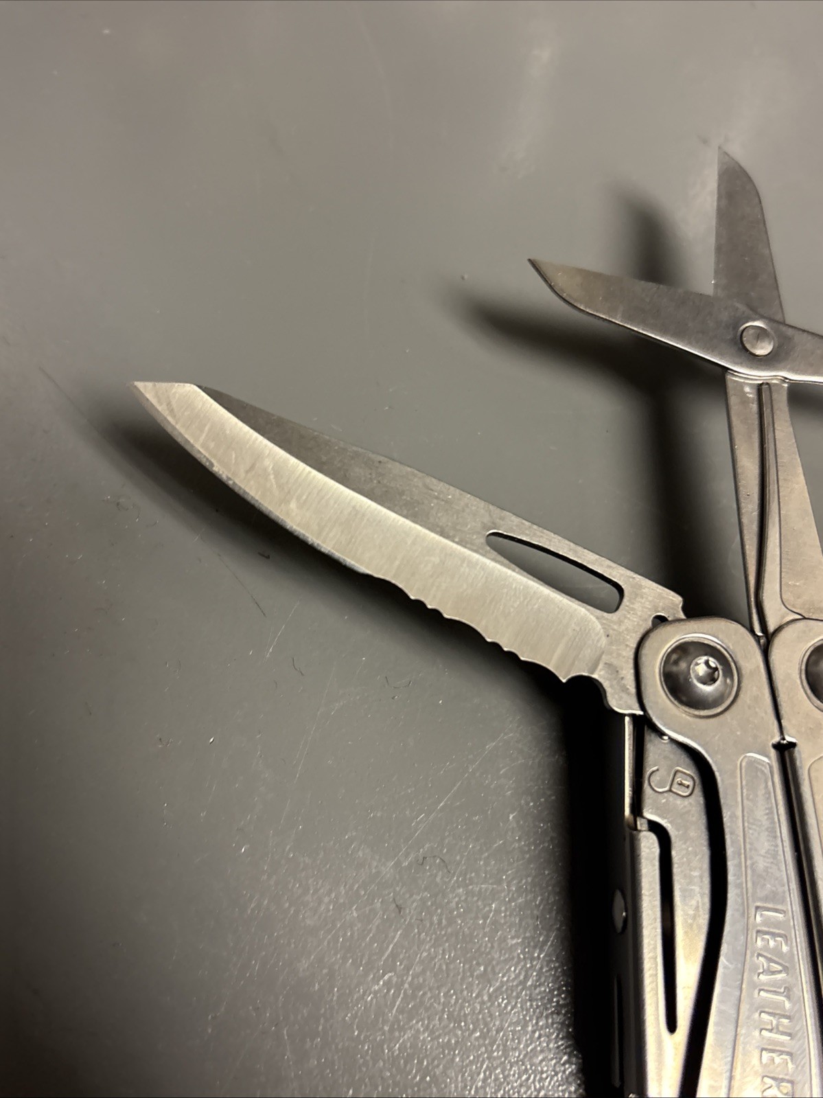 LEATHERMAN MULTI TOOL - WINGMAN