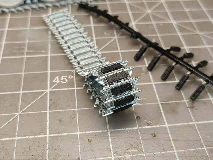 SSMODEL 35026 1/35 Chief Tank Hanging Glue Metal Track Model