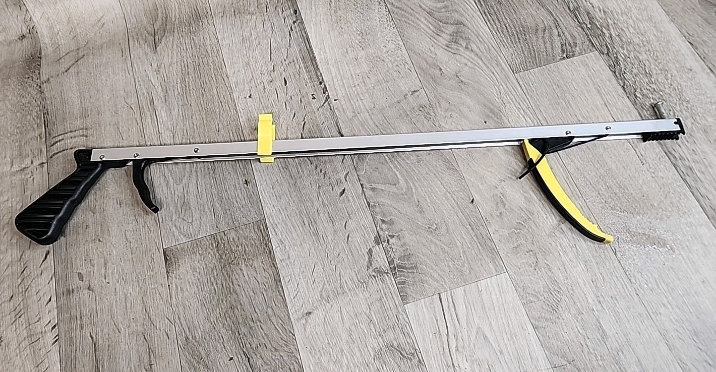 24" Grabber Reacher Extension Aluminum Tool Yellow Handle