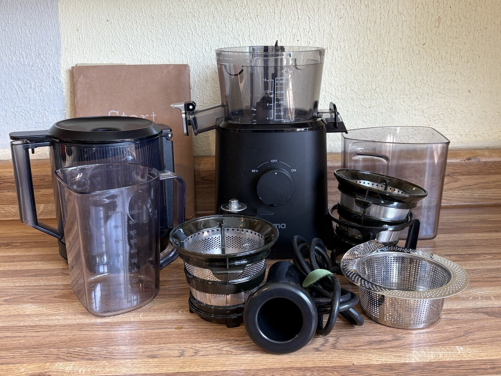 Nama J 2 Slow Juicer Black Matte Finish Dishwasher-Safe Parts Pitcher Blades
